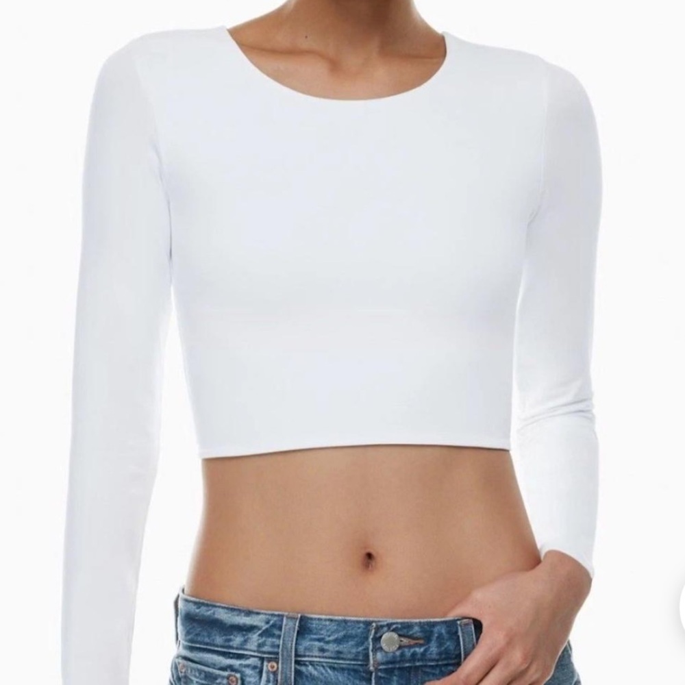 Aritzia Babatom Contour Long Sleeve White Crop Top, new without tags
